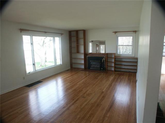 2585 Edgevale Road Columbus, OH 43221 - Photo 2 of 10