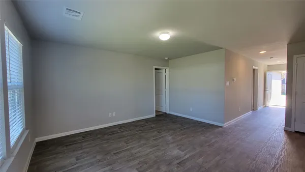 $1,500 | 15027 Sorrento Bay Court, Willis, TX 77318