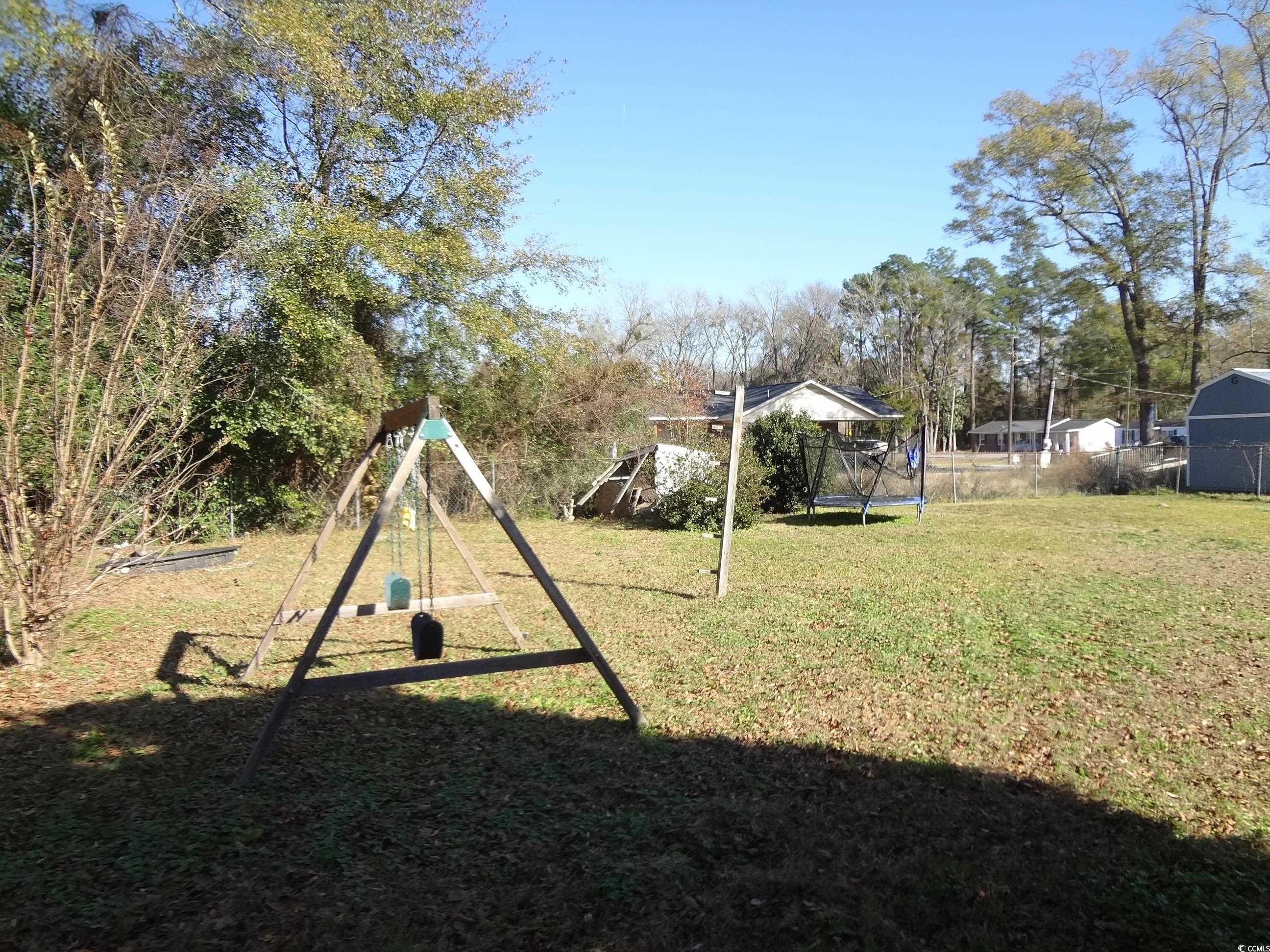 105 East Cherry Street Andrews, SC 29510 - Photo 9 of 26
