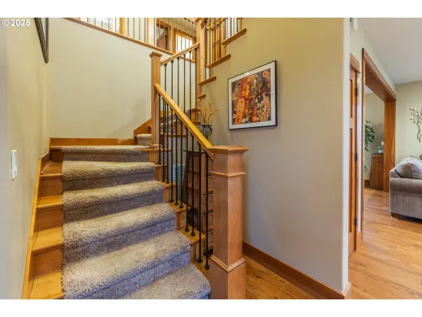 $939,000 | 1110 Redtail Loop, Hood River, OR 97031
