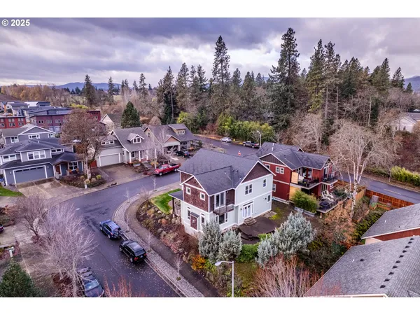 $939,000 | 1110 Redtail Loop, Hood River, OR 97031