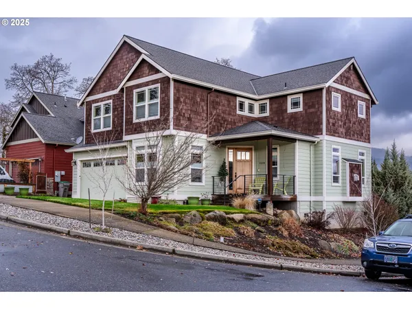 $939,000 | 1110 Redtail Loop, Hood River, OR 97031