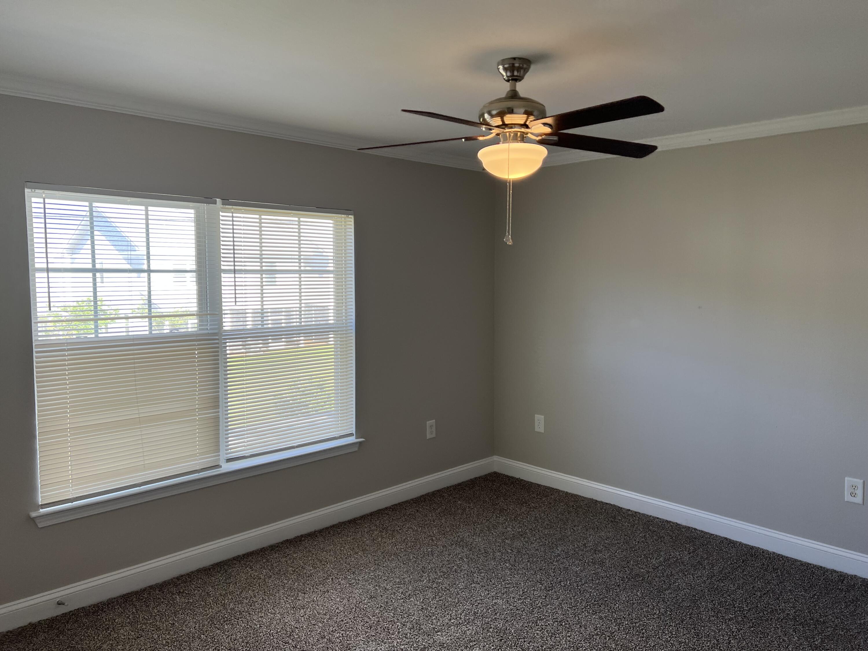 31 North Sand Palm Road Freeport, FL 32439 - Photo 19 of 23 an empty room with a window