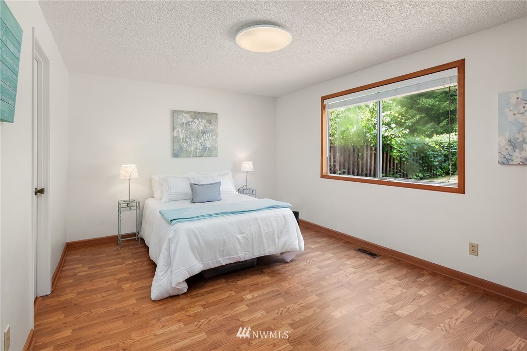 17819 Beall Road Southwest Vashon, WA 98070 - Photo 19 of 25