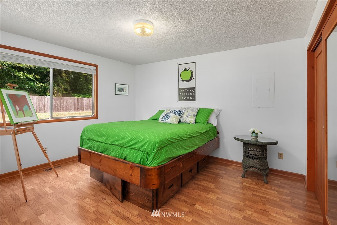 17819 Beall Road Southwest Vashon, WA 98070 - Photo 21 of 25