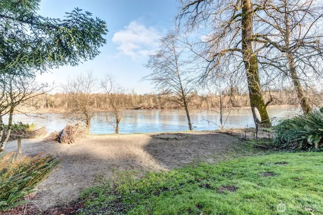 $1,800 | 26015 166th Street Southeast, Unit B, Monroe, WA 98272