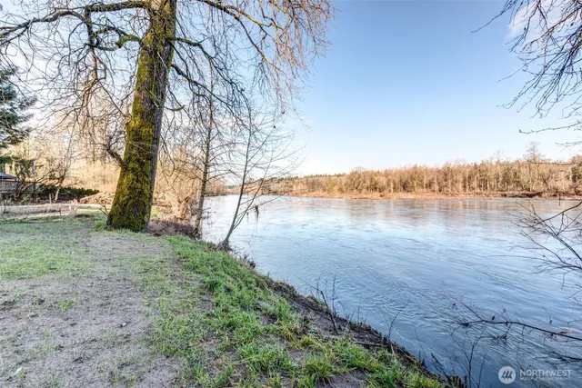 a view of a lake with houses