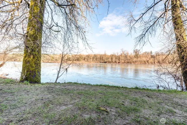 $1,800 | 26015 166th Street Southeast, Unit B, Monroe, WA 98272