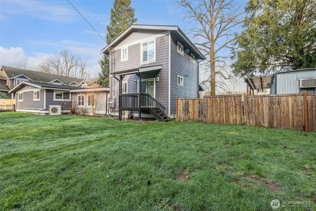 $1,800 | 26015 166th Street Southeast, Unit B, Monroe, WA 98272