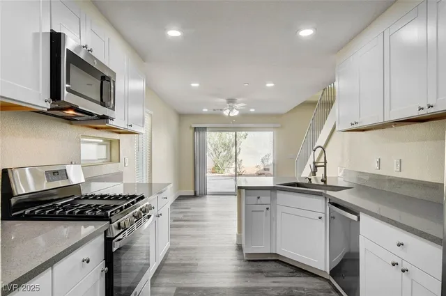 $2,150 | 8824 Cornwall Glen Avenue, Las Vegas, NV 89129