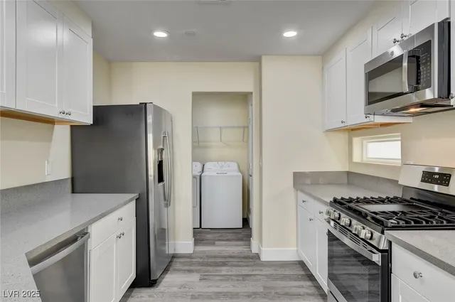 $2,150 | 8824 Cornwall Glen Avenue, Las Vegas, NV 89129