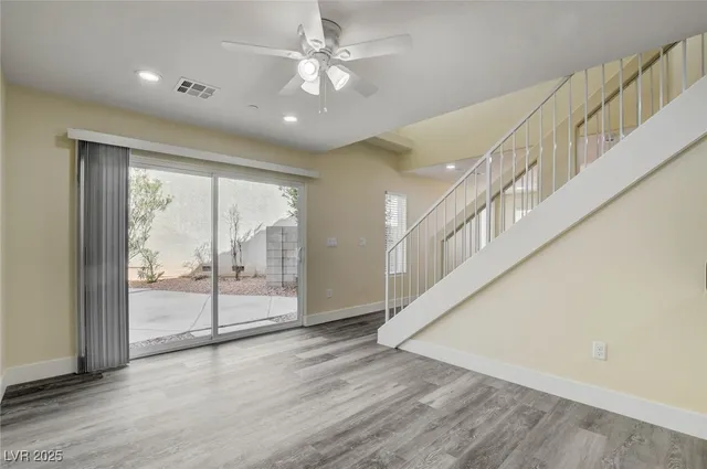 $2,150 | 8824 Cornwall Glen Avenue, Las Vegas, NV 89129