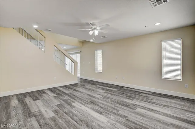 $2,150 | 8824 Cornwall Glen Avenue, Las Vegas, NV 89129