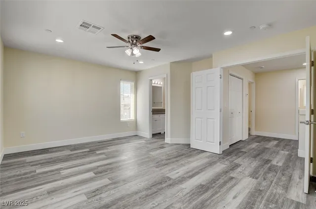 $2,150 | 8824 Cornwall Glen Avenue, Las Vegas, NV 89129