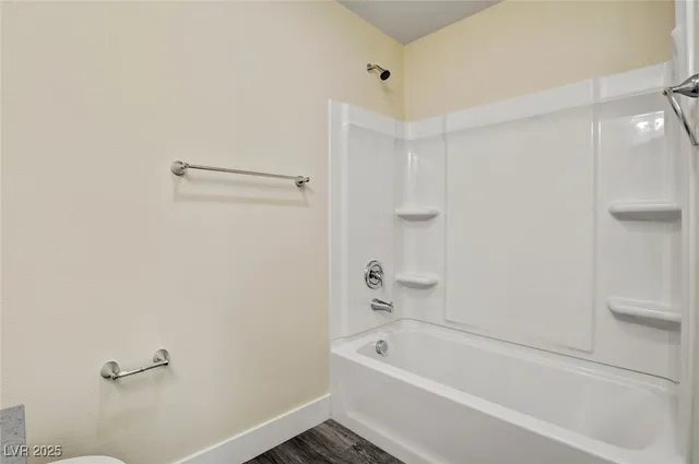 $2,150 | 8824 Cornwall Glen Avenue, Las Vegas, NV 89129