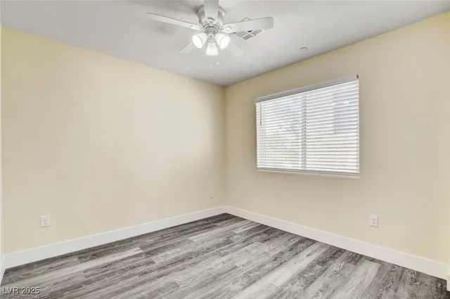 $2,150 | 8824 Cornwall Glen Avenue, Las Vegas, NV 89129