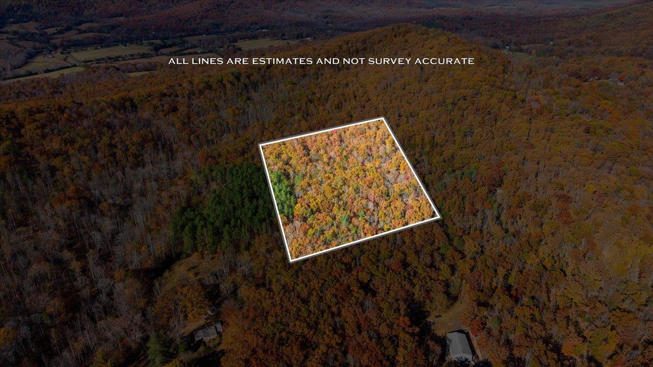 a view of a sign in a yard