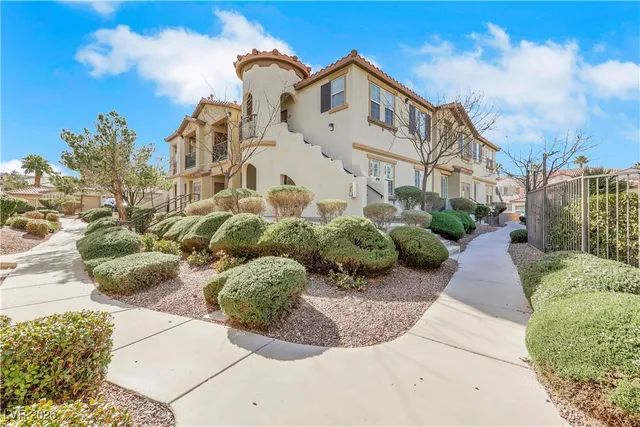 $299,900 | 50 Aura De Blanco Street, Unit 10103, Henderson, NV 89074