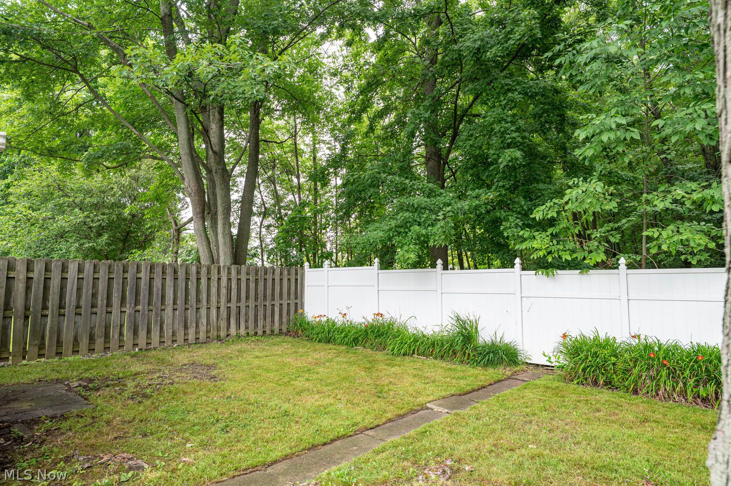 1289 Waverly Road Eastlake, OH 44095 - Photo 27 of 29