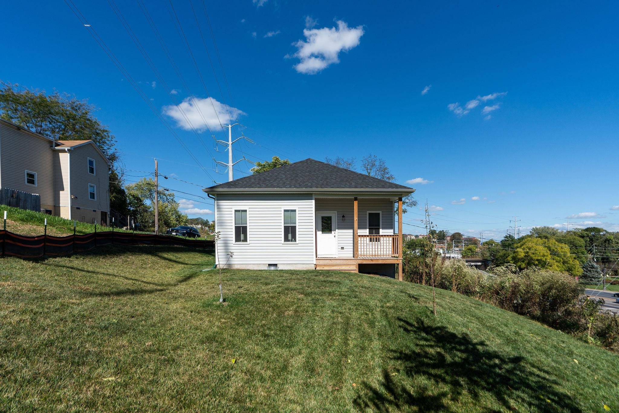 138 Garber Street Staunton, VA 24401 - Photo 35 of 47 a front view of a house with a yard