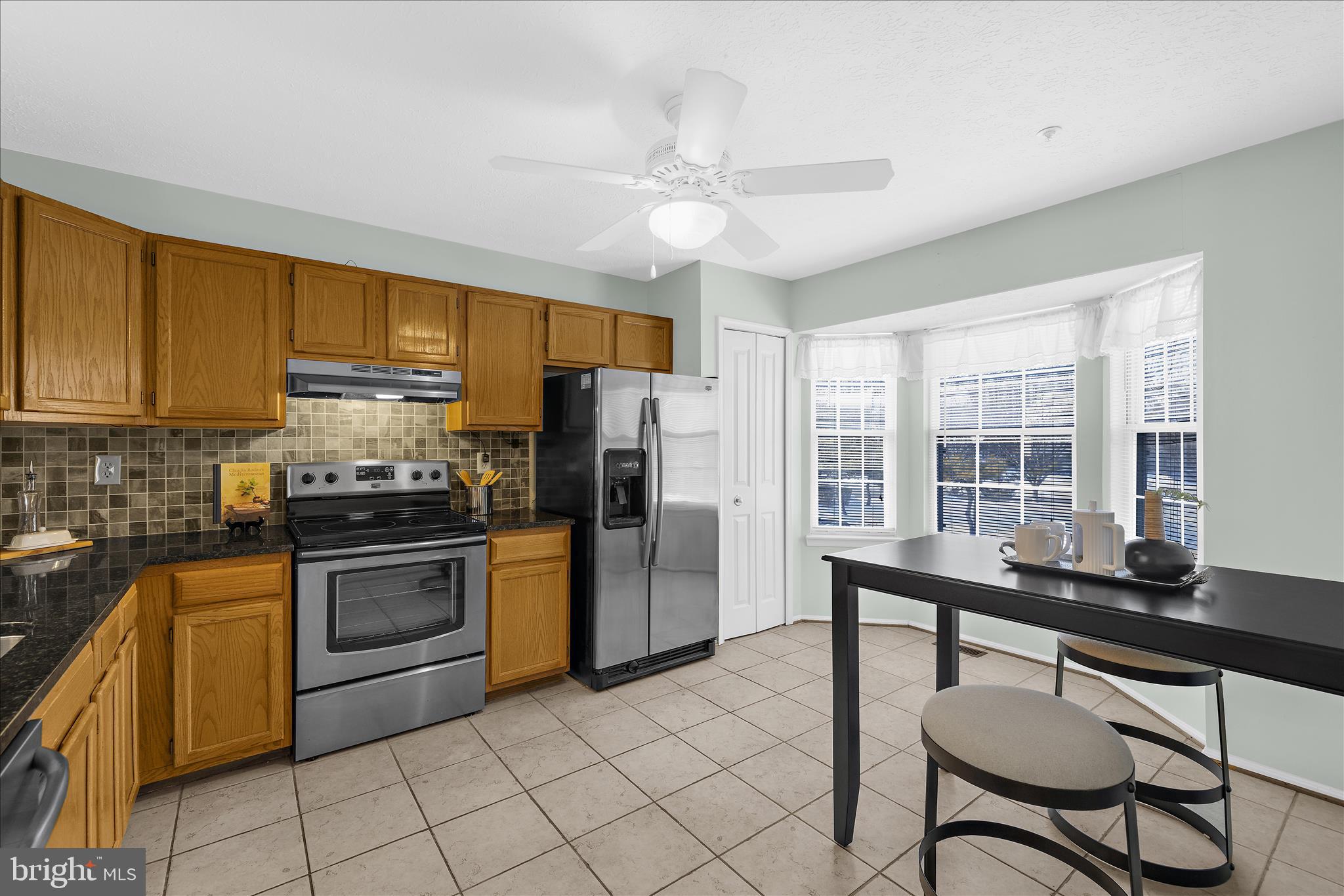 2634 Tallwind Court Crofton, MD 21114 - Photo 12 of 51 Eat in kitchen