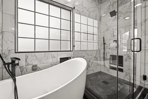 $849,000 | 5528 Wild Foxglove Road, Spicewood, TX 78669