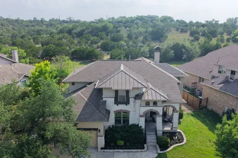 $825,000 | 5528 Wild Foxglove Road, Spicewood, TX 78669