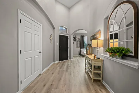 $849,000 | 5528 Wild Foxglove Road, Spicewood, TX 78669