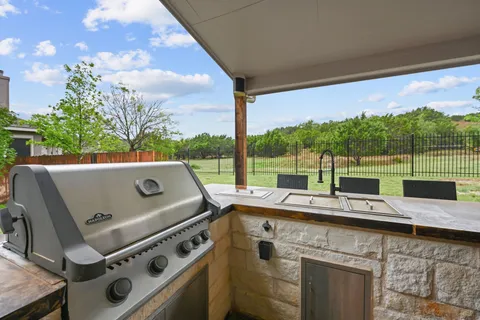 $849,000 | 5528 Wild Foxglove Road, Spicewood, TX 78669