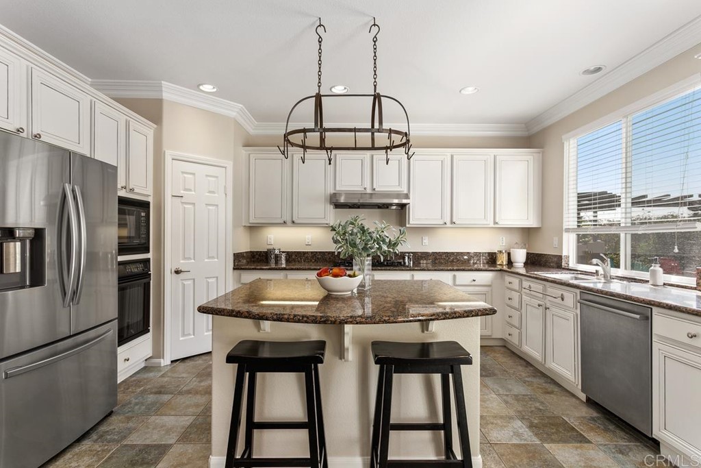 3803 Crownpoint Court Carlsbad, CA 92010 - Photo 17 of 50