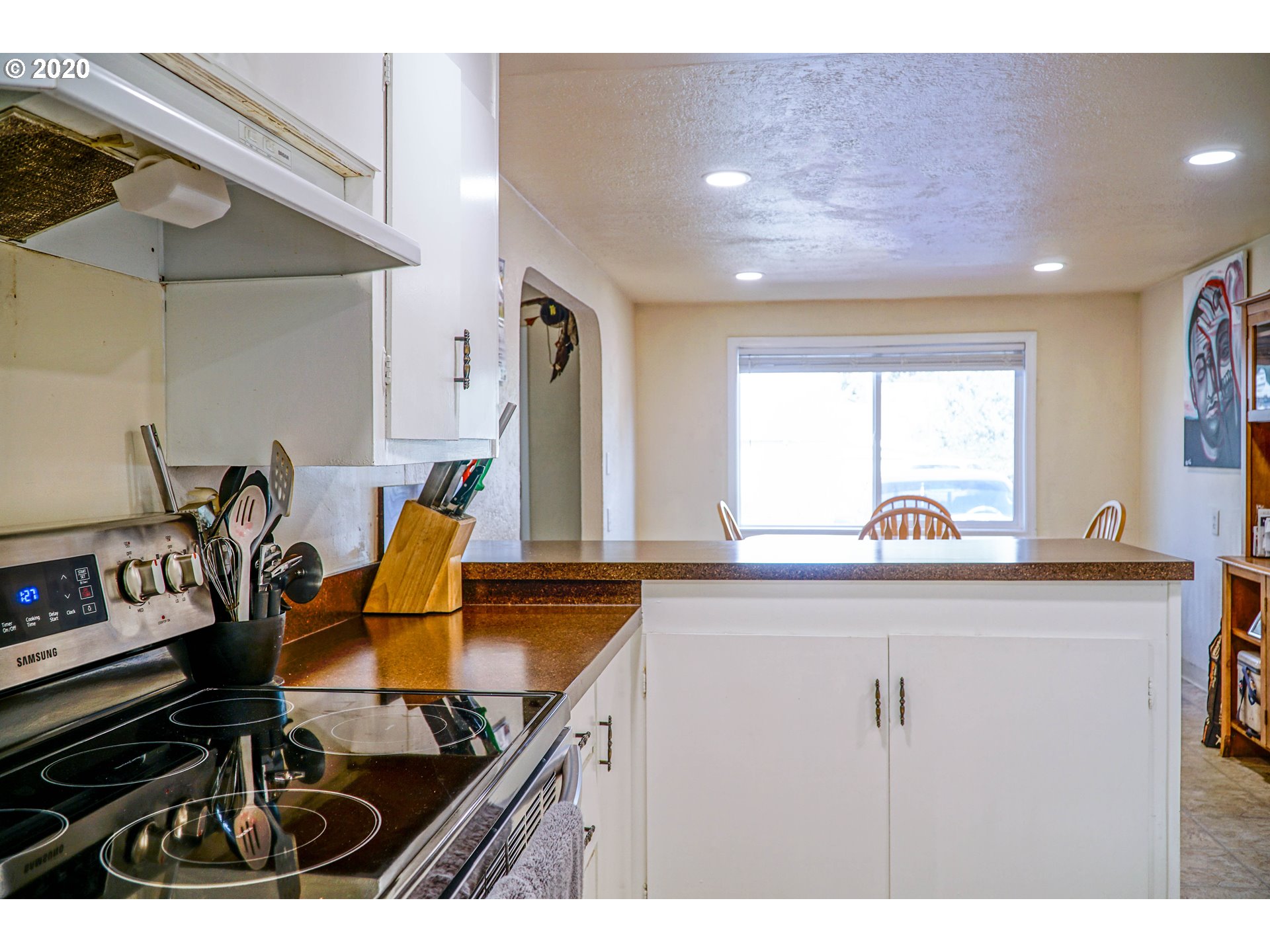 915 N Street Springfield, OR 97477 - Photo 11 of 27