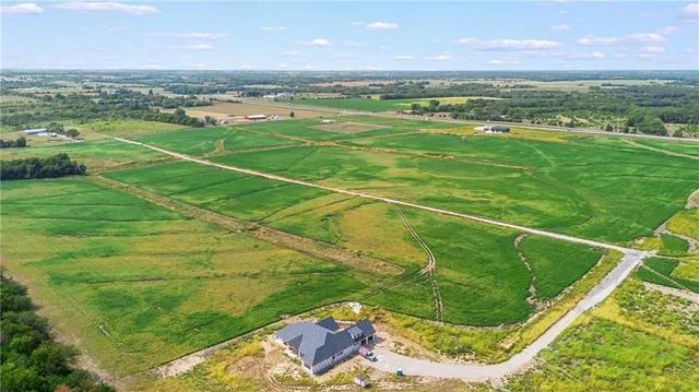 $63,000 | 14 Smasal Road, Sedalia, MO 65301