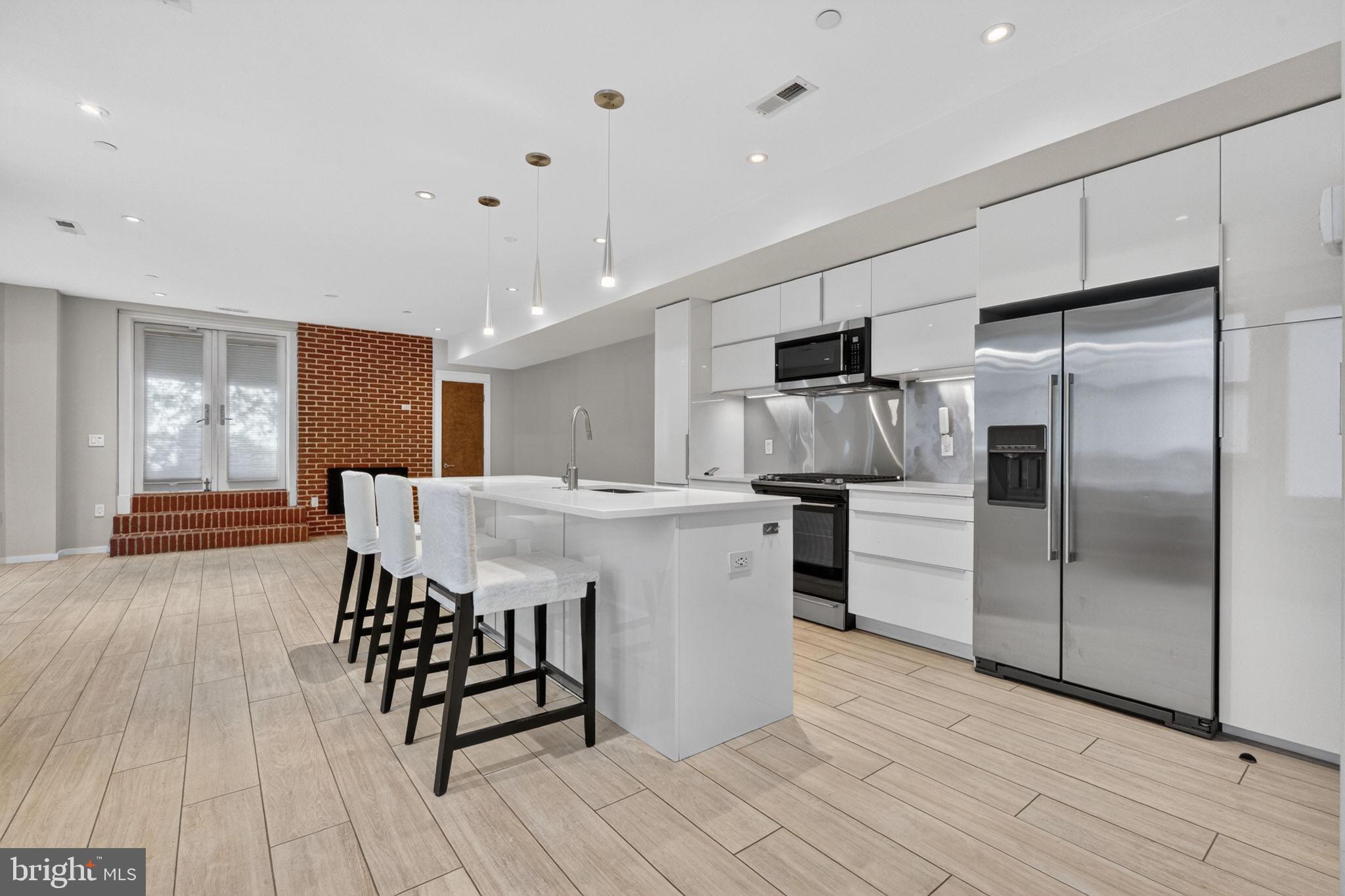 1620 15th Street Northwest, Unit 1 Washington, DC 20009 - Photo 4 of 30