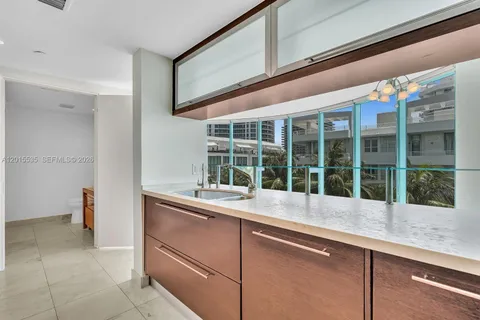 $5,800 | 6000 Indian Creek Drive, Unit 6A, Miami Beach, FL 33140