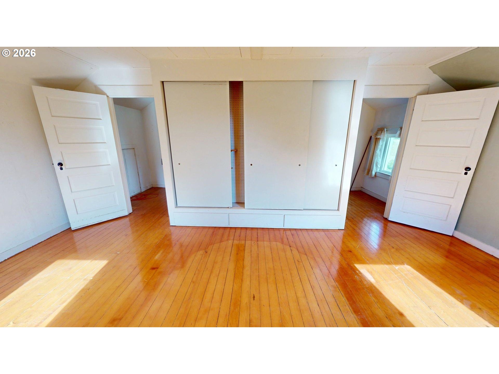 94665 North Bank Pistol River Road Gold Beach, OR 97444 - Photo 39 of 48 Bedroom