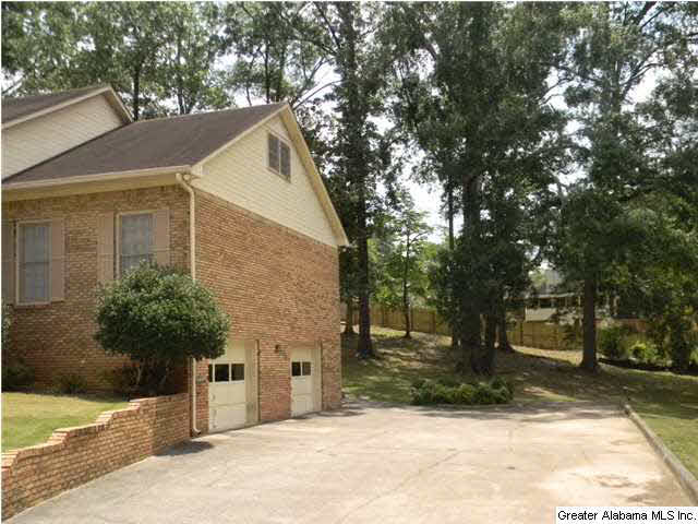 4267 Walnut Street Pinson, AL 35126 - Photo 3 of 28