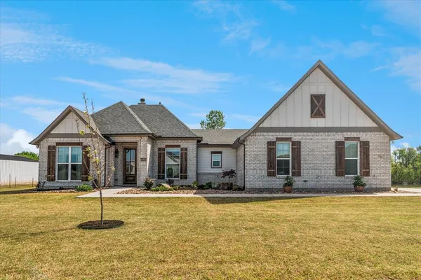 $534,000 | 776 Cheyenne Trail, Trenton, TX 75490