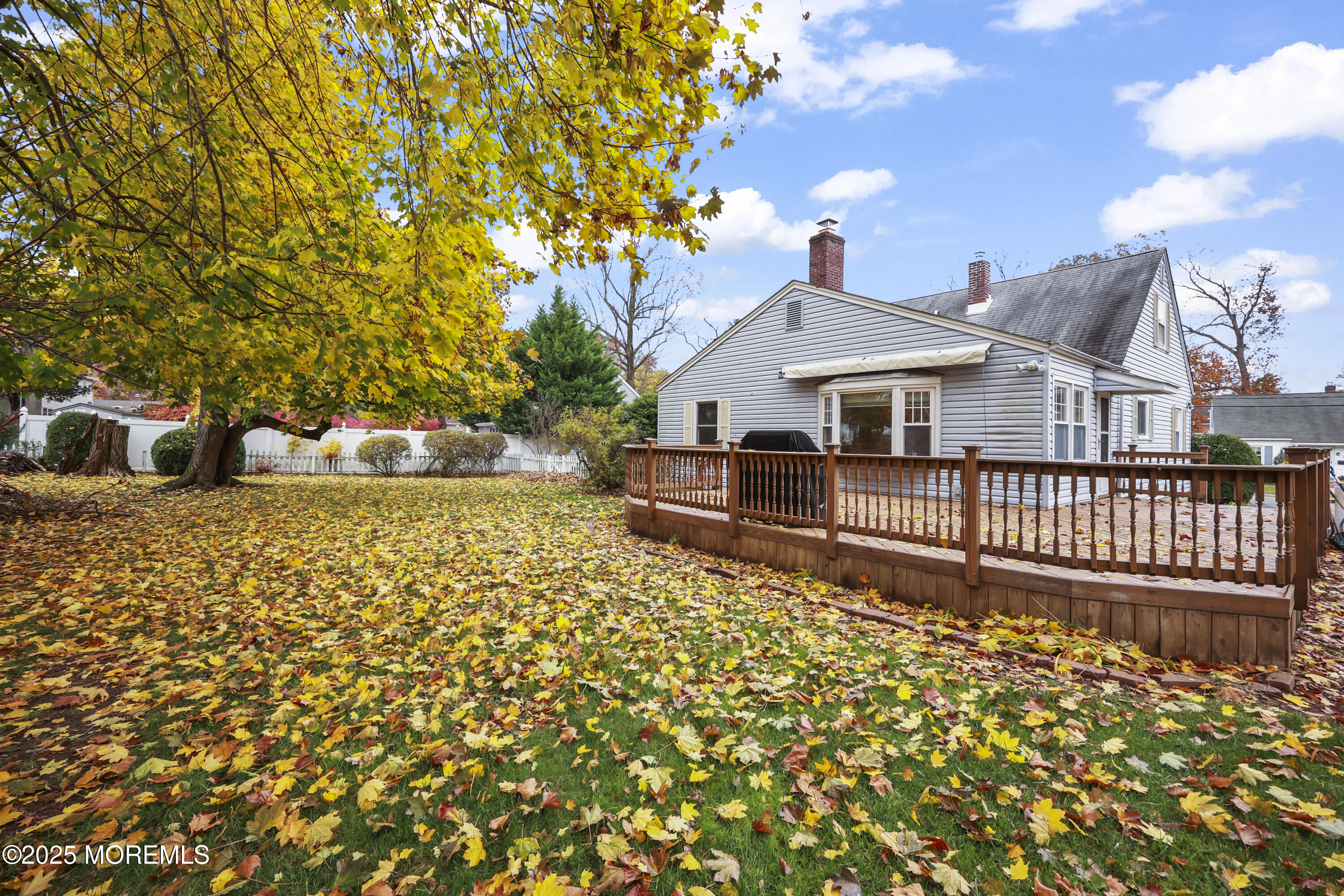 26 Edgewater Drive Matawan, NJ 07747 - Photo 3 of 23 a house view with a garden space