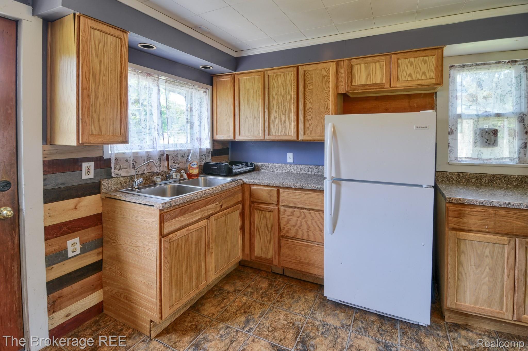 9075 Perry Road Atlas, MI 48411 - Photo 24 of 27 SD3_1173-HDR(5).jpg