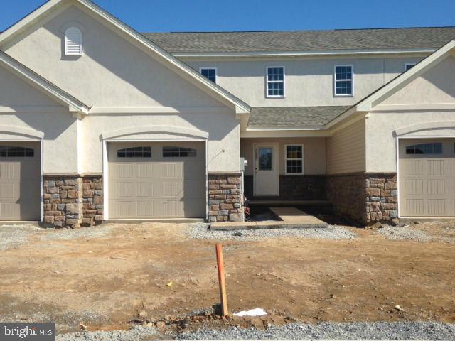 534 White Chapel Road, Unit 17 Lancaster, PA 17603 - Photo 4 of 13 Gallery Image 4