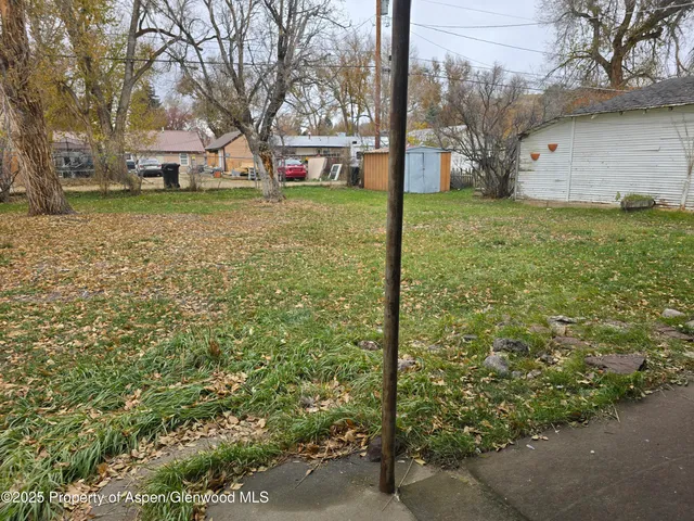 $1,600 | 770 School Street, Craig, CO 81625