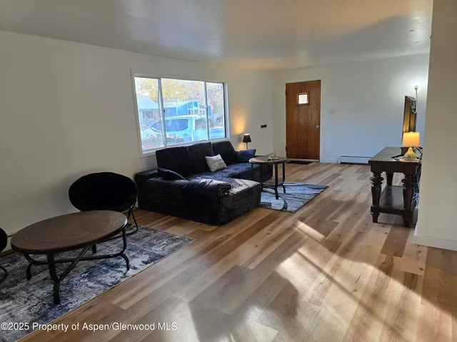 $1,600 | 770 School Street, Craig, CO 81625