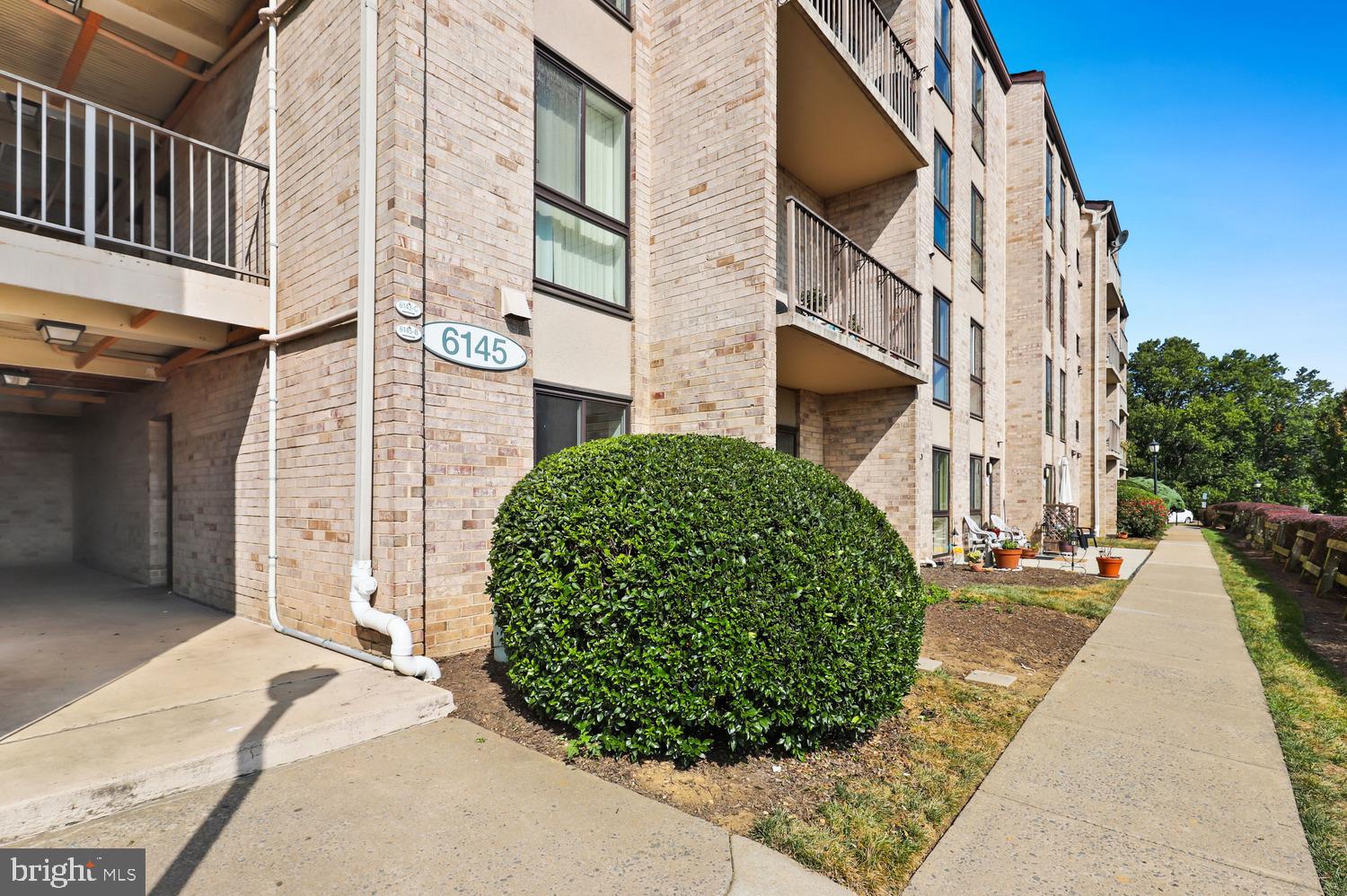 6145 Edsall Road, Unit A Alexandria, VA 22304 - Photo 3 of 23