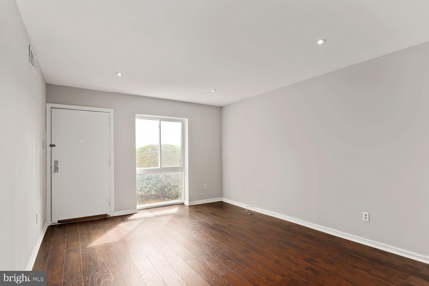 6145 Edsall Road, Unit A Alexandria, VA 22304 - Photo 6 of 23