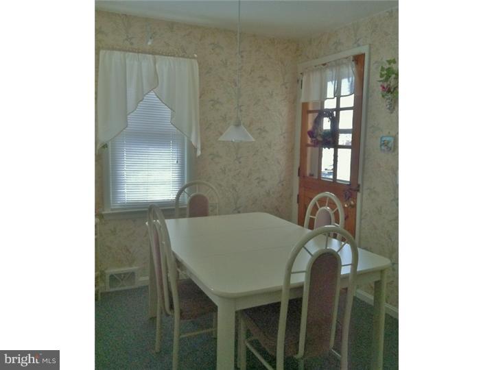 79 Quinton Alloway Road Quinton, NJ 08079 - Photo 5 of 15 Breakfast Room