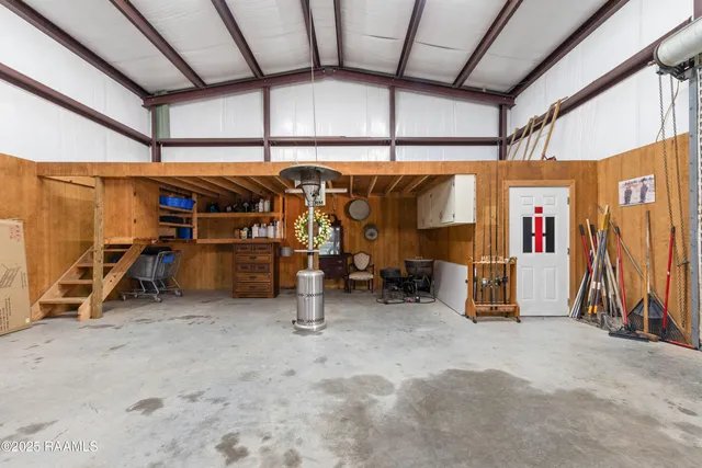 $575,000 | 8713 Highway 105, Melville, LA 71353