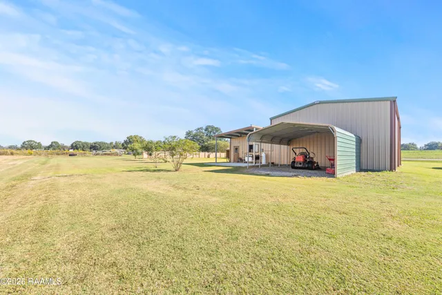 $575,000 | 8713 Highway 105, Melville, LA 71353