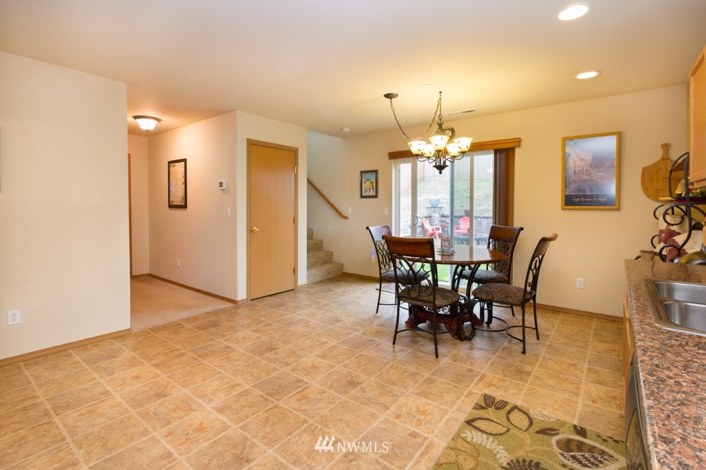 1348 Foreman Road DuPont, WA 98327 - Photo 6 of 25