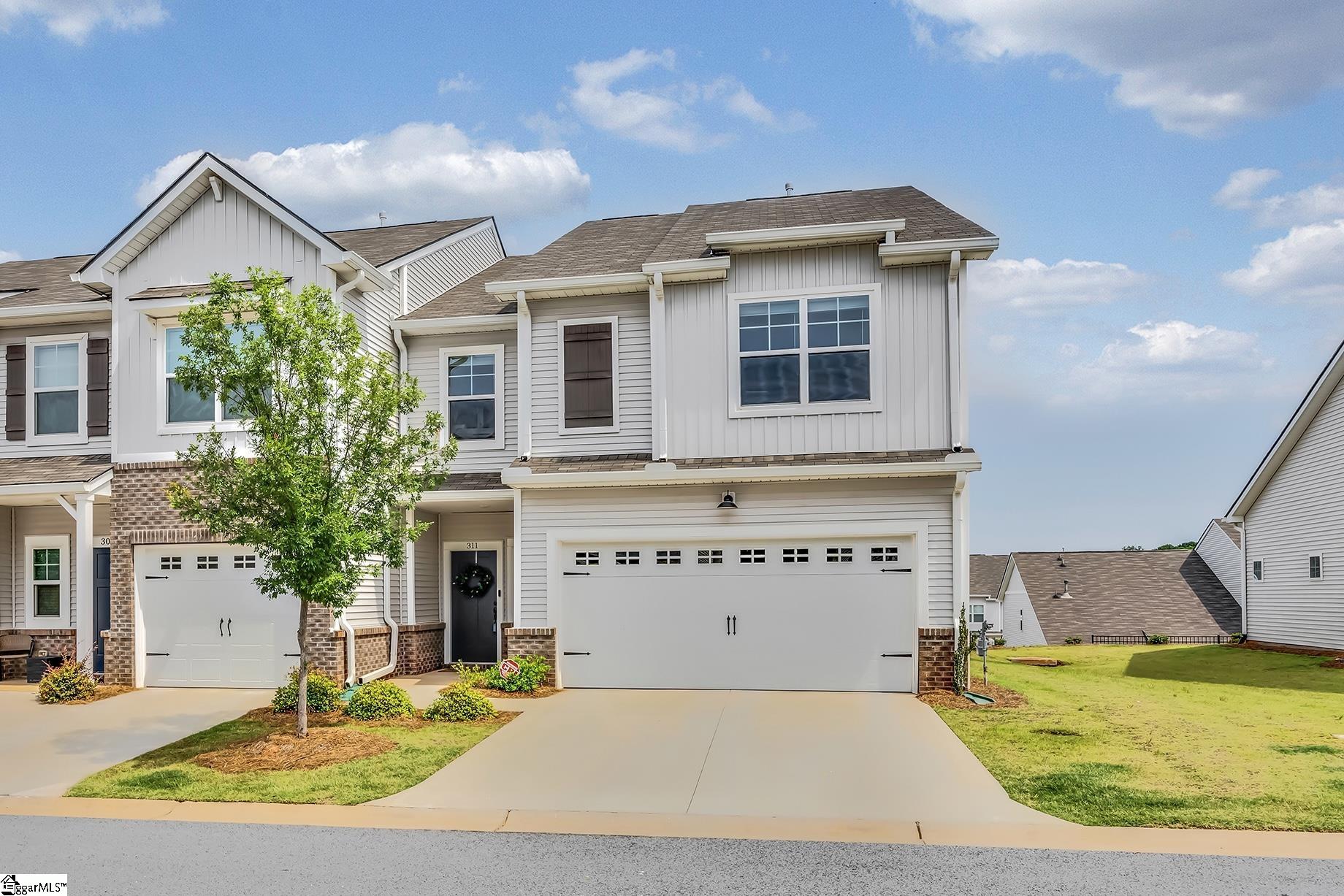 311 Hollenbeck Place Greenville, SC 29607 - Photo 1 of 24
