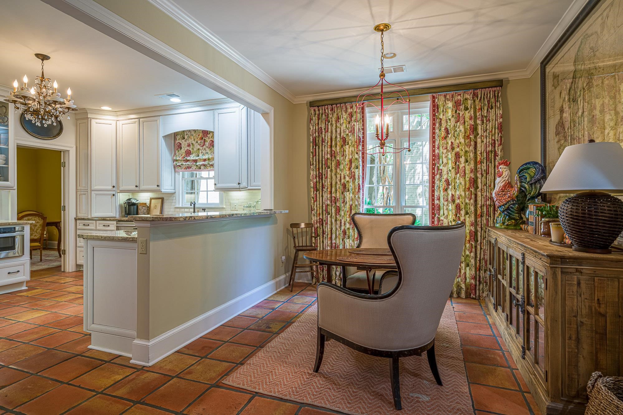 5229 Lexington Road Memphis, TN 38120 - Photo 14 of 24 Gallery Image 14